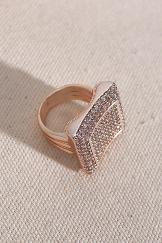 Zircon Taşlı Büyük Boy Kare Yüzük Zircon Taşlı Büyük Boy Kare Yüzük