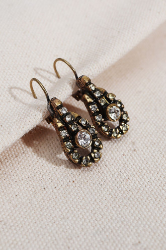 Beyaz Taşlı Otantik Küpe