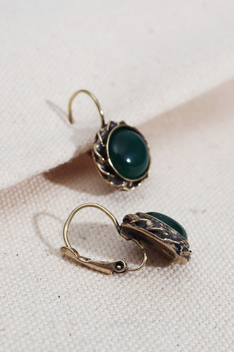 Yeşil Yuvarlak Taşlı Otantik Küpe Yeşil Yuvarlak Taşlı Otantik Küpe