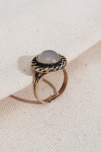 Beyaz Yuvarlak Taşlı Otantik Yüzük