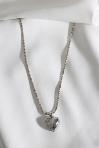 Yarı Taşlı Kalp Şekil Gümüş Renk Kolye