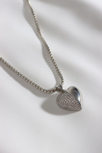 Yarı Taşlı Kalp Şekil Gümüş Renk Kolye Yarı Taşlı Kalp Şekil Gümüş Renk Kolye