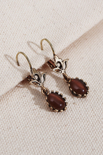 Kahverengi Taşlı Sallantılı Otantik Küpe