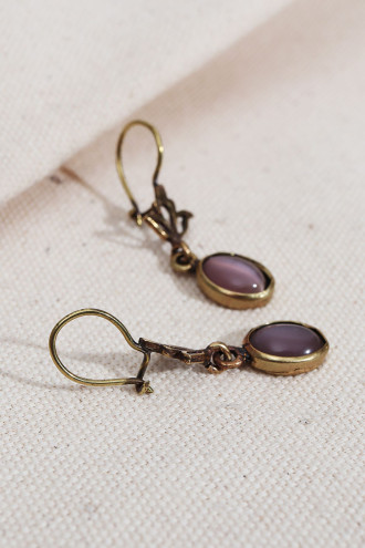 Saydam Lila Taşlı Sallantılı Otantik Küpe Saydam Lila Taşlı Sallantılı Otantik Küpe