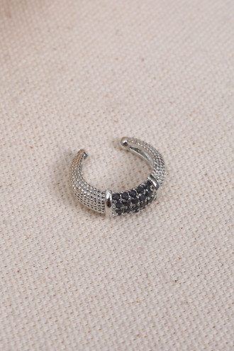 Siyah Zircon Taşlı Silver Renk Tekli Sıkıştırmalı Kıkırdak Küpe Siyah Zircon Taşlı Silver Renk Tekli Sıkıştırmalı Kıkırdak Küpe