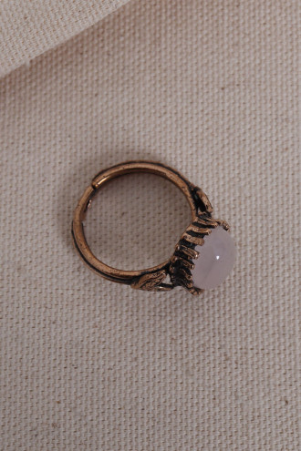 Pembe Kuvars Taşlı Saf Bakır Ayarlanabilir Oval Otantik Yüzük Pembe Kuvars Taşlı Saf Bakır Ayarlanabilir Oval Otantik Yüzük