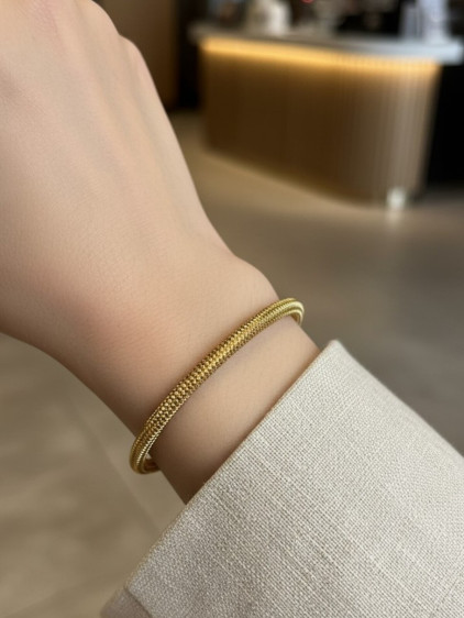 Balık Sırtı Model Gold Renk Çelik Kelepçe Bileklik Balık Sırtı Model Gold Renk Çelik Kelepçe Bileklik