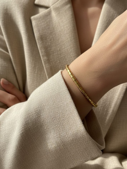 Boru Model Gold Renk Çelik Kelepçe Bileklik Boru Model Gold Renk Çelik Kelepçe Bileklik
