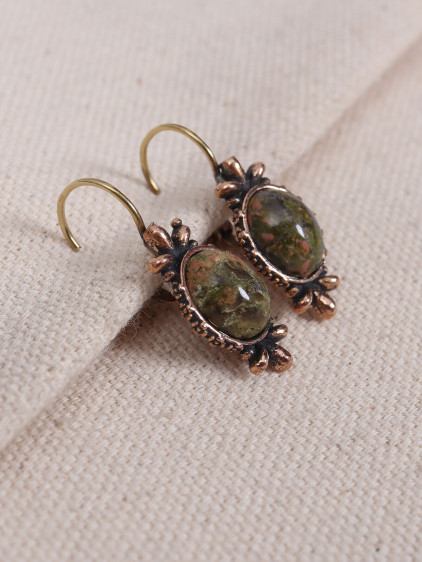 Ukanit Taşlı Otantik Küpe Ukanit Taşlı Otantik Küpe