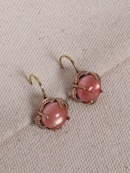 Pembe Kuvars Taşlı Çiçek Model Otantik Küpe Pembe Kuvars Taşlı Çiçek Model Otantik Küpe