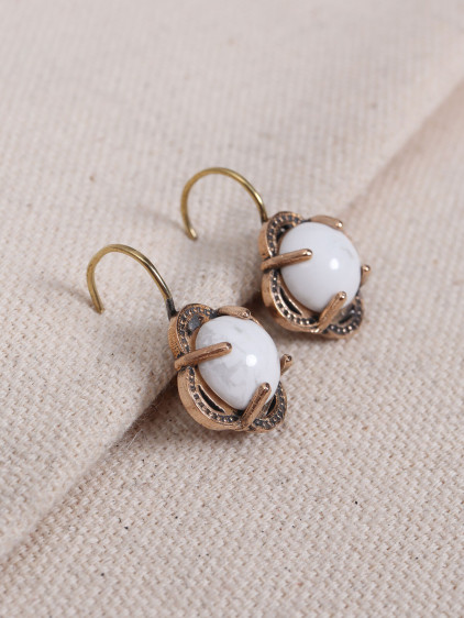 Havlit Taşlı Çiçek Model Otantik Küpe