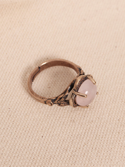 Beyaz Kuvars Taşlı Ayarlanabilir Otantik Yüzük Beyaz Kuvars Taşlı Ayarlanabilir Otantik Yüzük