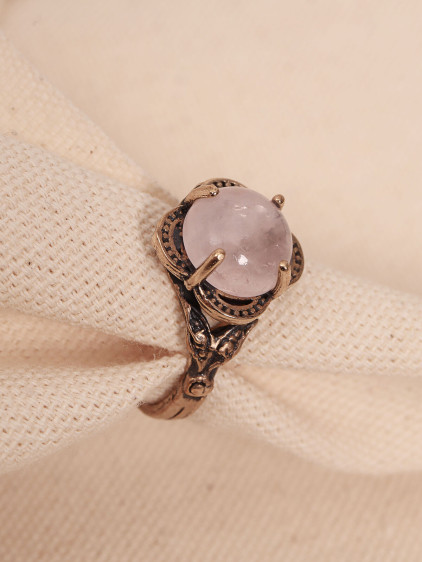 Beyaz Kuvars Taşlı Ayarlanabilir Otantik Yüzük Beyaz Kuvars Taşlı Ayarlanabilir Otantik Yüzük