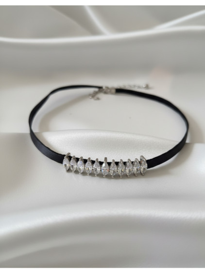 925 Ayar Sıralı Mekik Figürlü Deri Choker Kolye