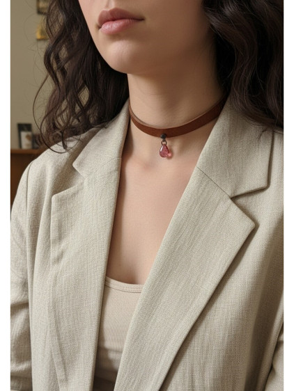 925 Ayar Koyu Kırmızı Damla Taş Sallantılı, Deri Choker Kolye 925 Ayar Koyu Kırmızı Damla Taş Sallantılı, Deri Choker Kolye