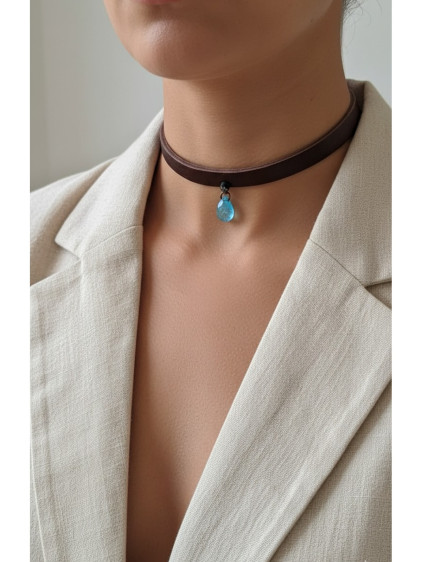 925 Ayar Mavi Damla Taş Sallantılı, Deri Choker Kolye 925 Ayar Mavi Damla Taş Sallantılı, Deri Choker Kolye