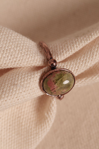 Ukanit Taşlı Oval Ayarlanabilir Bakır Yüzük