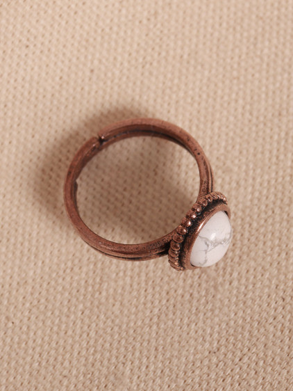 Havlit Taşlı Oval Ayarlanabilir Bakır Yüzük Havlit Taşlı Oval Ayarlanabilir Bakır Yüzük