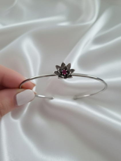 Silver Renk Ayarlanabilir Doğum Ayı Çiçeği Bilezik (Temmuz) Silver Renk Ayarlanabilir Doğum Ayı Çiçeği Bilezik (Temmuz)