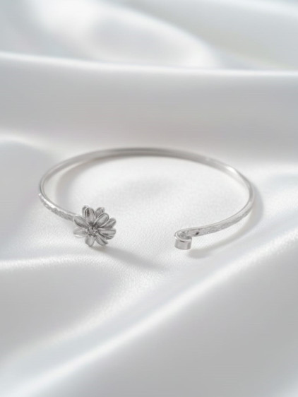 Silver Renk Ayarlanabilir Dövme Kelepçeli Doğum Ayı Çiçeği Bilezik (Nisan) Silver Renk Ayarlanabilir Dövme Kelepçeli Doğum Ayı Çiçeği Bilezik (Nisan)