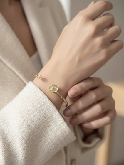 Gold Renk Ayarlanabilir Dövme Kelepçeli Doğum Ayı Çiçeği Bilezik (Haziran) Gold Renk Ayarlanabilir Dövme Kelepçeli Doğum Ayı Çiçeği Bilezik (Haziran)