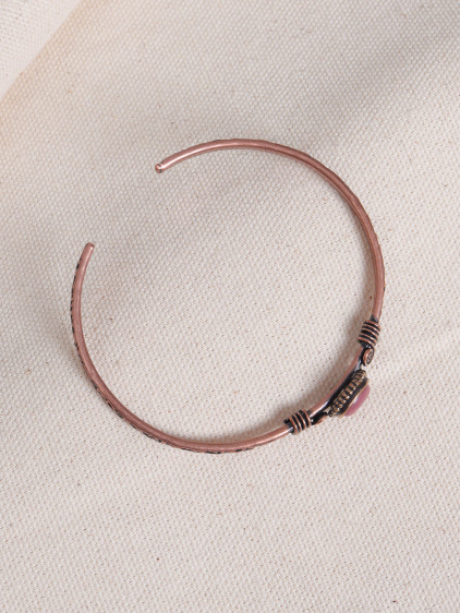 Rodonit Taşlı Oval Saf Bakır Otantik İnce Bilezik Rodonit Taşlı Oval Saf Bakır Otantik İnce Bilezik