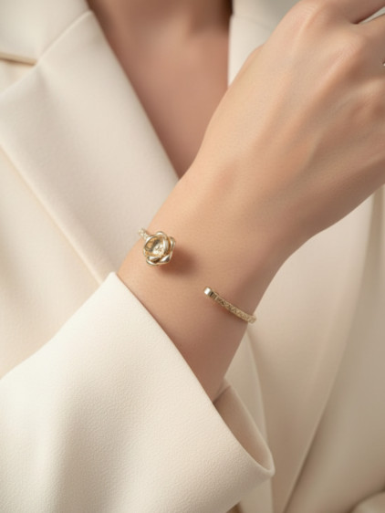 Gold Renk Ayarlanabilir Dövme Kelepçeli Doğum Ayı Çiçeği Bilezik (Ağustos) Gold Renk Ayarlanabilir Dövme Kelepçeli Doğum Ayı Çiçeği Bilezik (Ağustos)