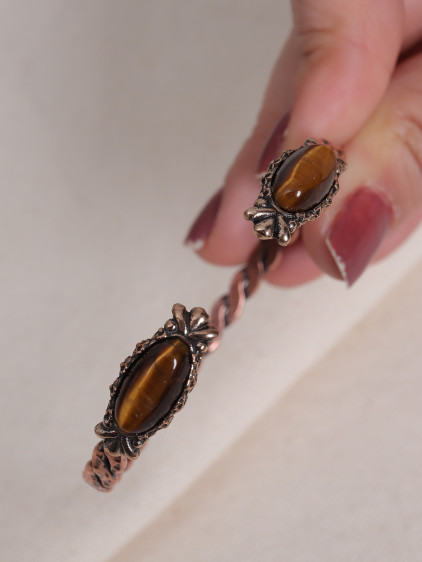 Kaplan Gözü Taşlı Örgü Model Bakır Bilezik Kaplan Gözü Taşlı Örgü Model Bakır Bilezik