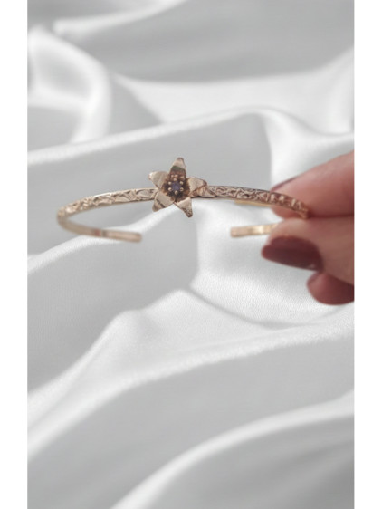 Gold Renk Ortası Açık Dövme Kelepçeli Doğum Ayı Çiçeği Bileklik (Şubat)