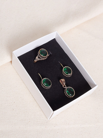 Yeşil Taşlı Otantik Set ( Kolye Ucu, Küpe, Yüzük)