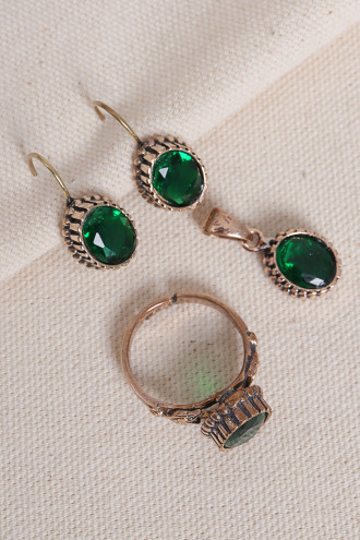 Yeşil Taşlı Otantik Set ( Kolye Ucu, Küpe, Yüzük)