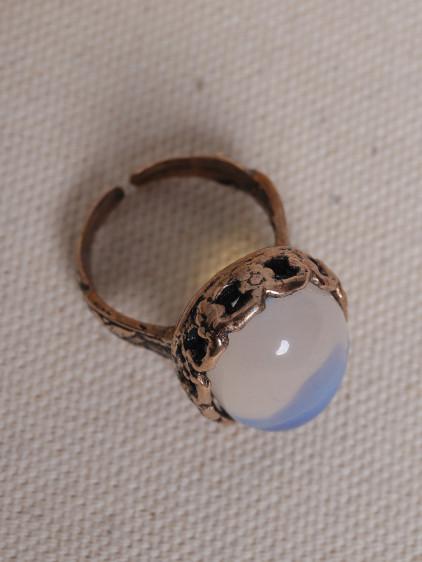 Büyük Boy Ay Taşlı Otantik Yüzük