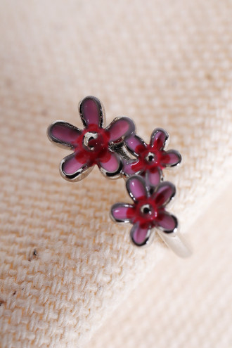 Pembe Mineli Çiçek Figürlü Silver Renk Kıkırdak Küpe