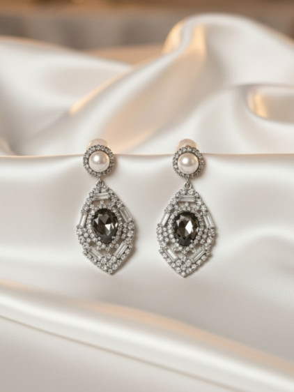 Füme Taşlı, İncili Abiye Küpe