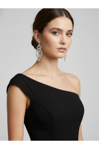 Uzun Sallantılı Abiye Küpe