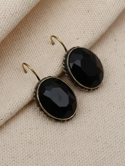 Siyah Taşlı Oval Küpe