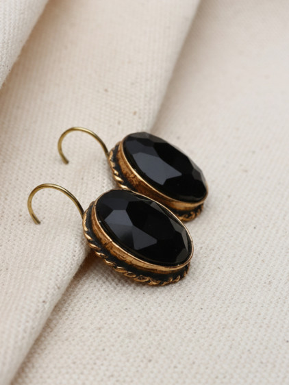 Siyah Taşlı Oval Küpe