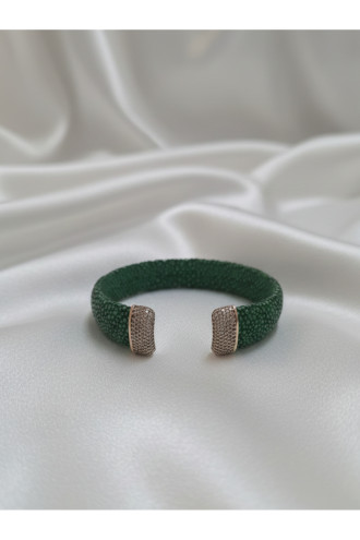 İki Ucu Taşlı Gümüş Aparatlı Vatoz derisi Yeşil Bileklik