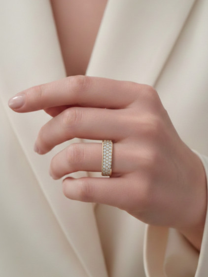 Gold Renk Tamtur Üç Sıralı Kare Zirkon Yüzük