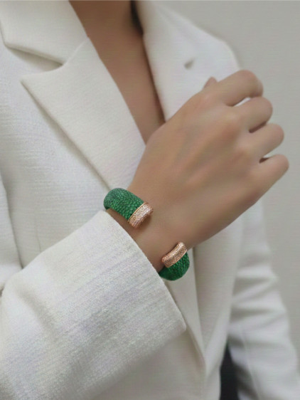 İki Ucu Taşlı Gümüş Aparatlı Vatoz derisi Yeşil Bileklik