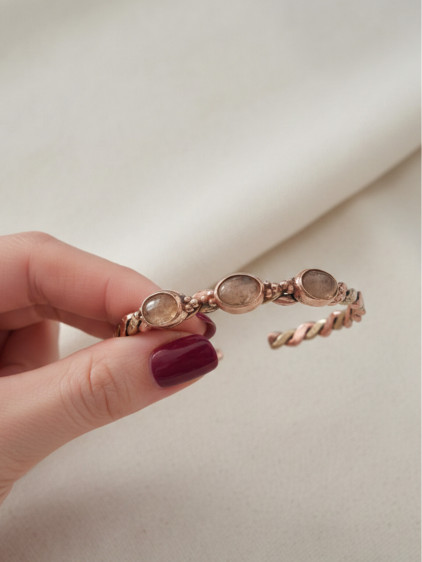 3lü Rutil Kuvars Taşlı İki Renk Burgulu Bakır Bilezik 3lü Rutil Kuvars Taşlı İki Renk Burgulu Bakır Bilezik