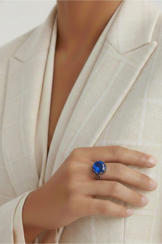 Büyük Lacivert Taşlı Otantik Taç Yüzük