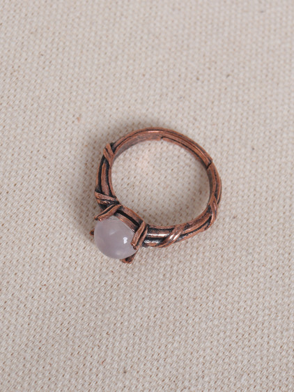 Beyaz Kuvars Taşlı Tırnaklı Ayarlanabilir Bakır Yüzük