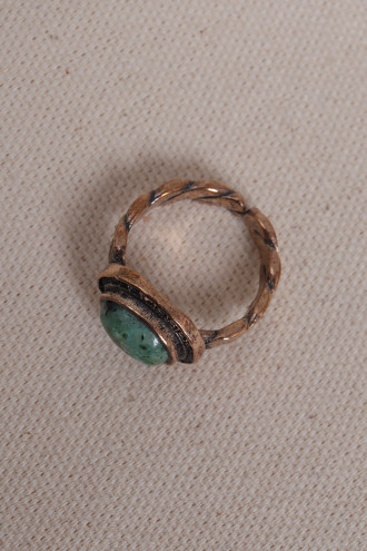 Yeşil Taşlı Burgulu Otantik Yüzük
