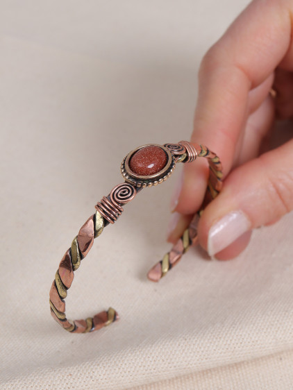 Yıldız Taşlı Burgulu Bakır Bilezik