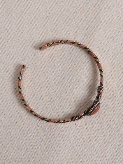 Yıldız Taşlı Burgulu Bakır Bilezik