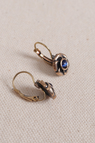 Lacivert Kedi Gözü Taşlı Çiçek Figürlü Otantik Küpe