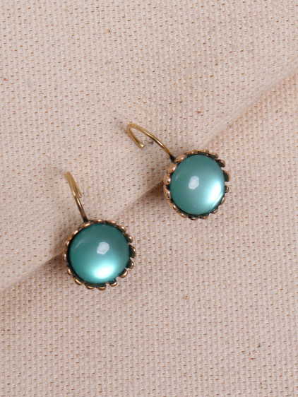 Saydam Açık Yeşil Taşlı Yuvarlak Otantik Küpe