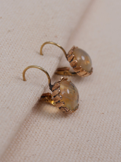 Rutil Kuvars Taşlı Otantik Küpe