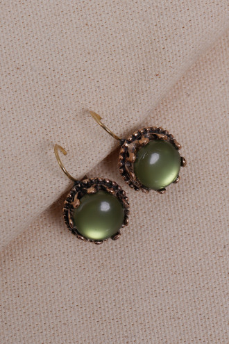 Saydam Açık Yeşil Taşlı Taç Model Küpe